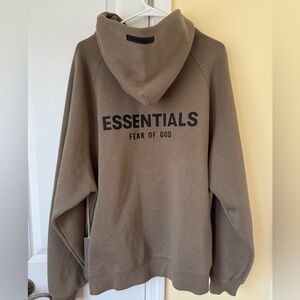 Men’s hoodie essential